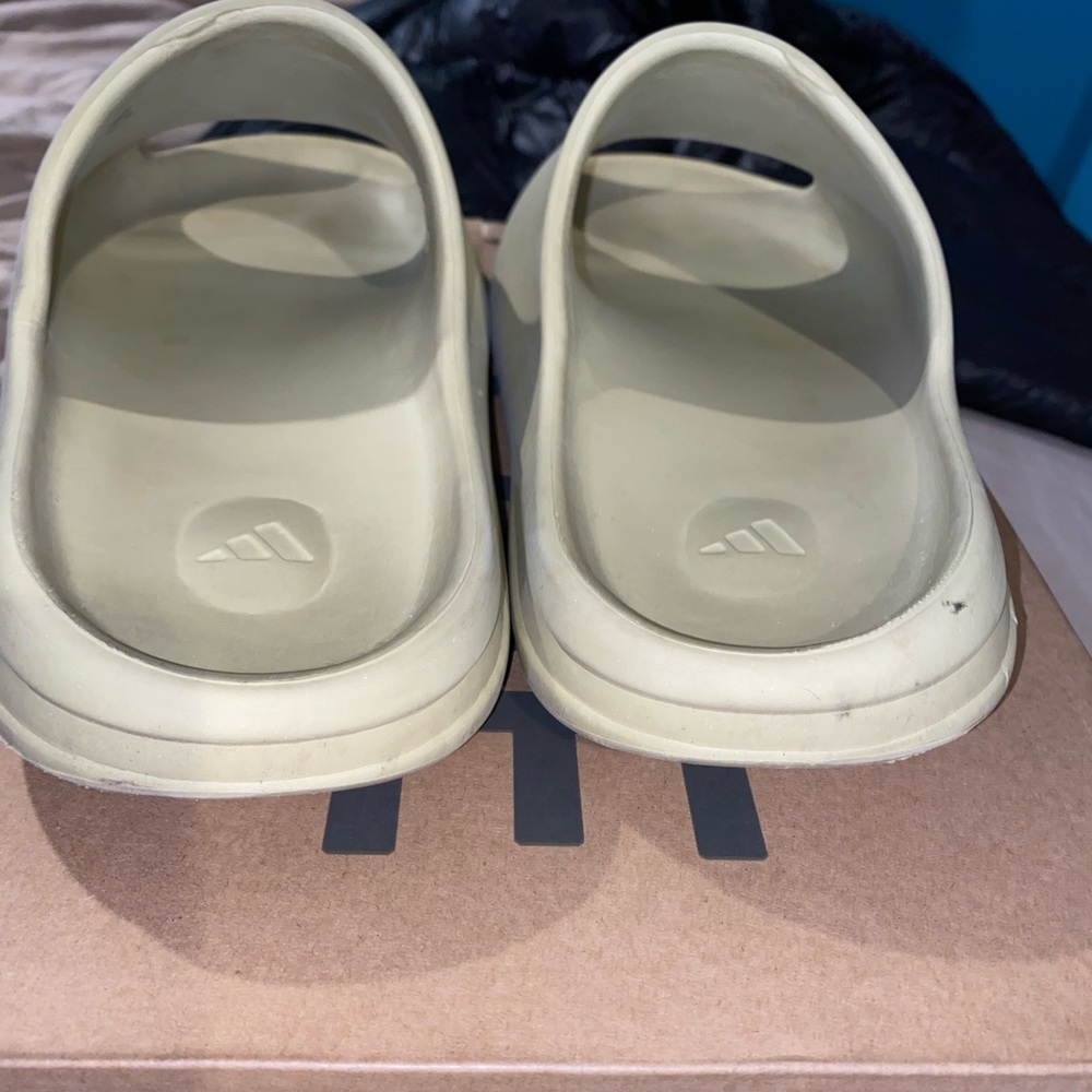 Yeezy Slides